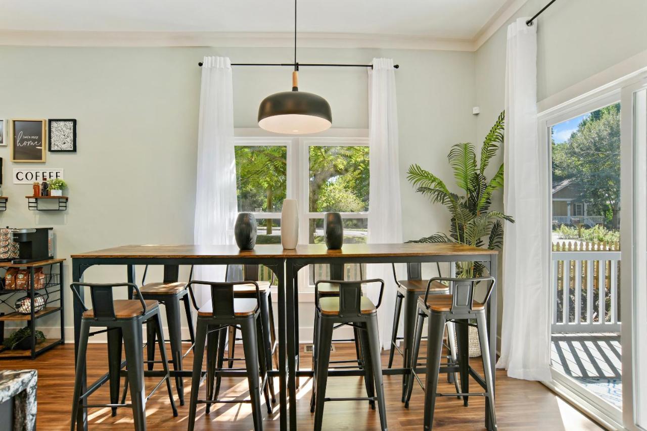 Sun Lit Modern Home With Good Vibes And Lots Of Coffee - Designedbydom Atlanta Esterno foto