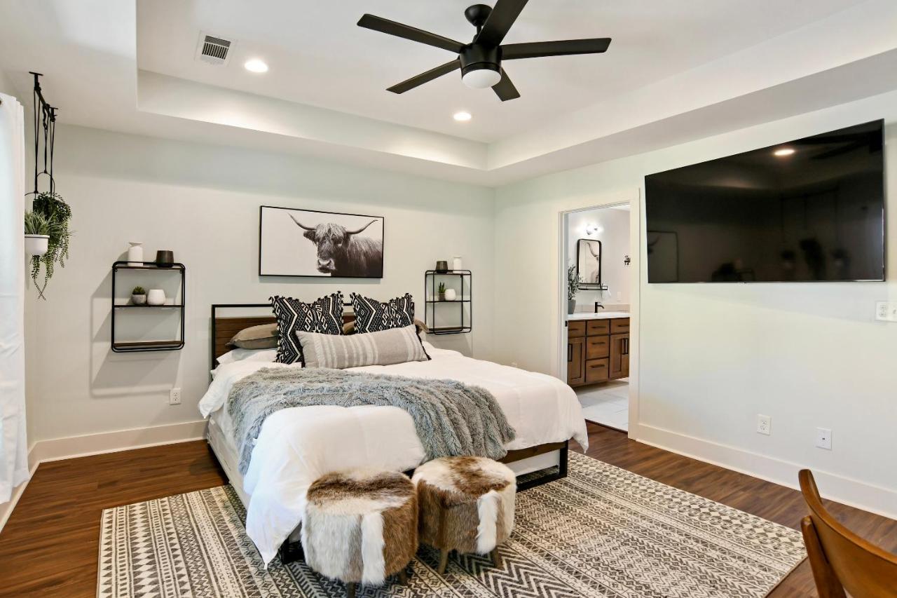 Sun Lit Modern Home With Good Vibes And Lots Of Coffee - Designedbydom Atlanta Esterno foto